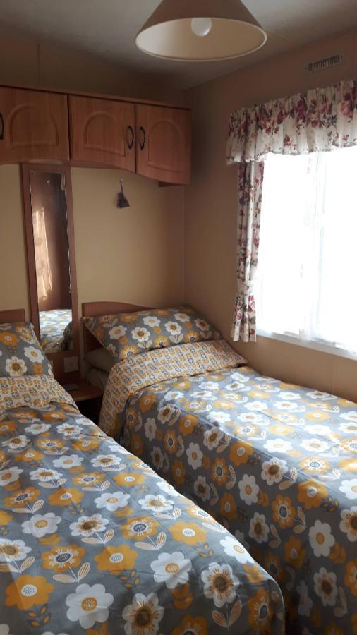 Отель Caravan 8 Berth With Private Fishing Линкольн Экстерьер фото