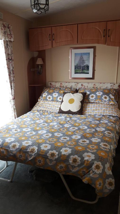 Отель Caravan 8 Berth With Private Fishing Линкольн Экстерьер фото
