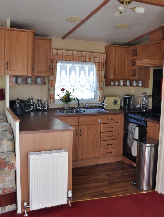 Отель Caravan 8 Berth With Private Fishing Линкольн Экстерьер фото
